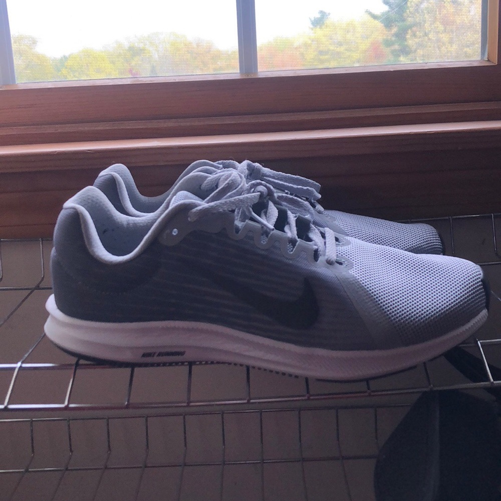 Nike women’s sneakers